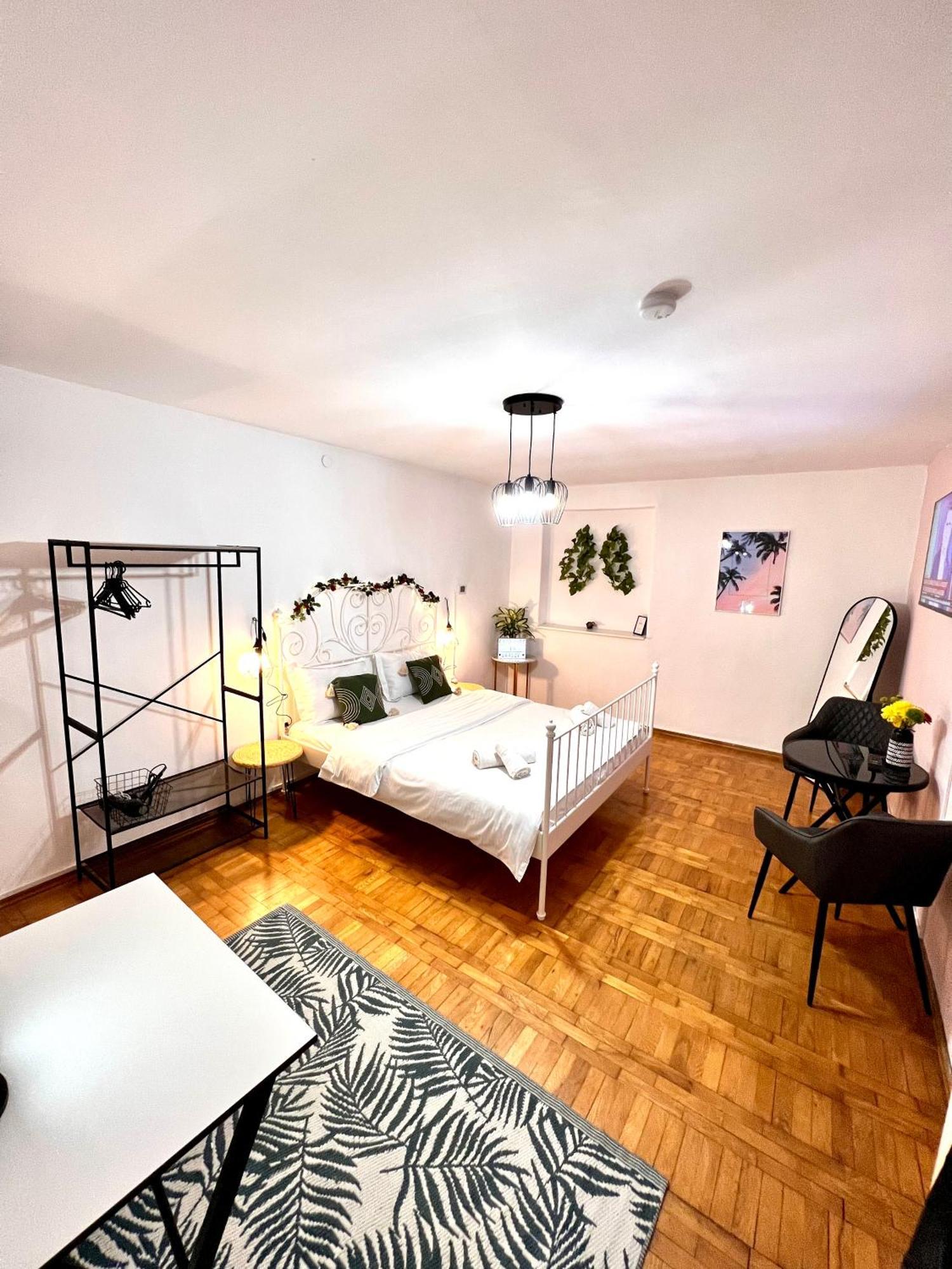 Old Town City Center Apartments Brašov Exteriér fotografie