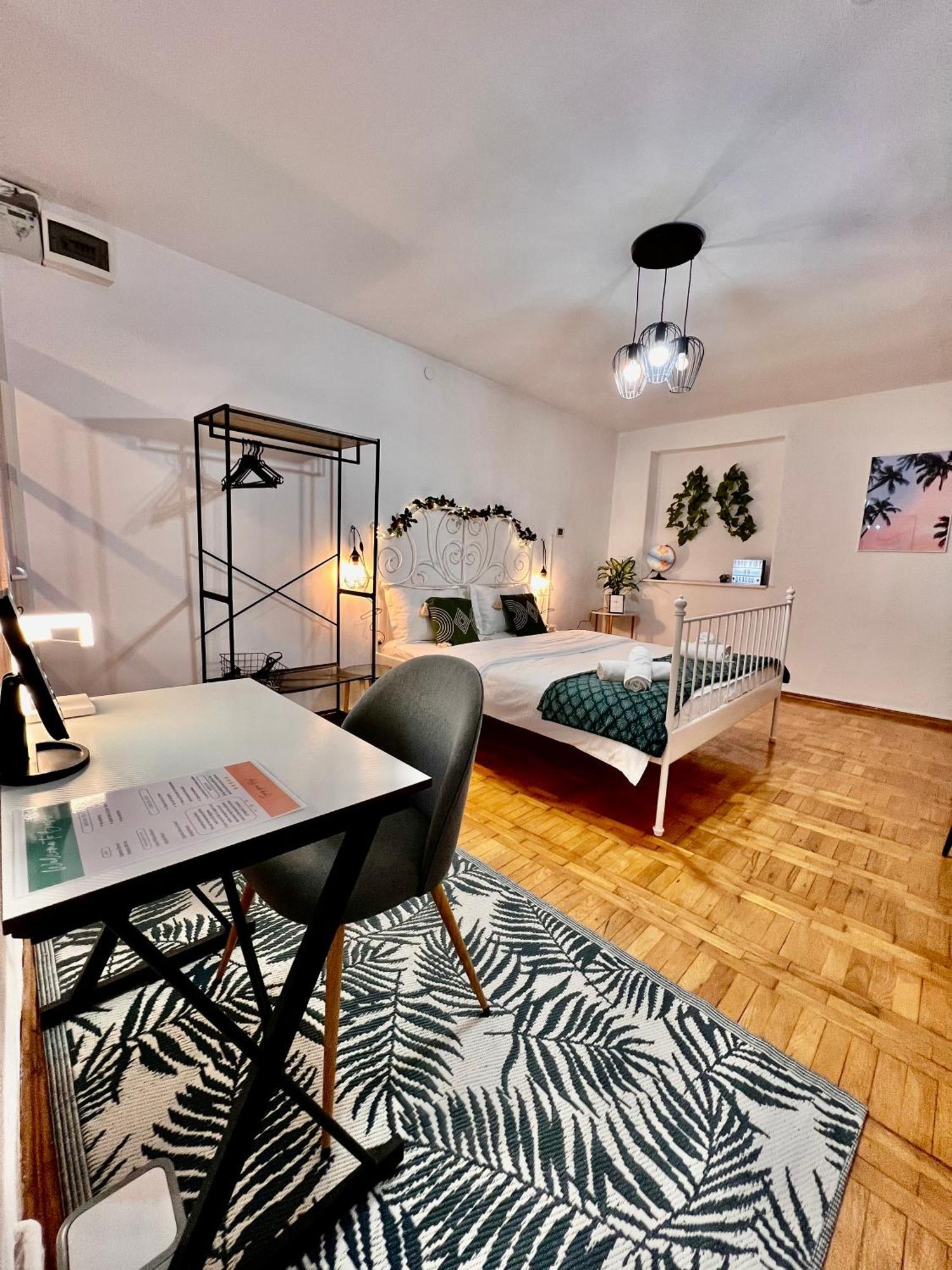 Old Town City Center Apartments Brašov Exteriér fotografie